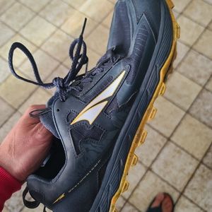 Altra Lone Peak 4.5